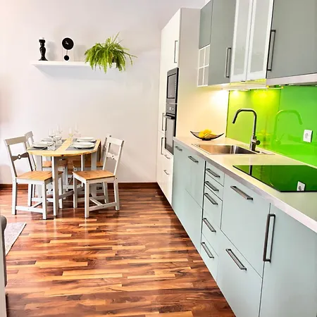 Nadmorski Dwor 14 - Plaza 1km, Parking, Sauna, Fitness דירה *