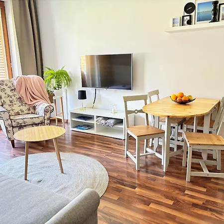 דירה Nadmorski Dwor 14 - Plaza 1km, Parking, Sauna, Fitness גדנסק